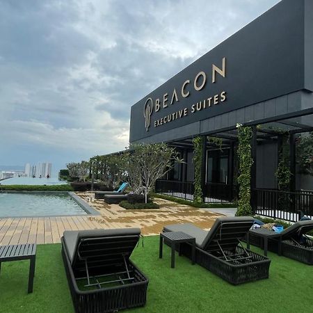 ג'ורג' טאון 13 Beacon Executive Suites #Rooftoppool #Luxurysuites מראה חיצוני תמונה